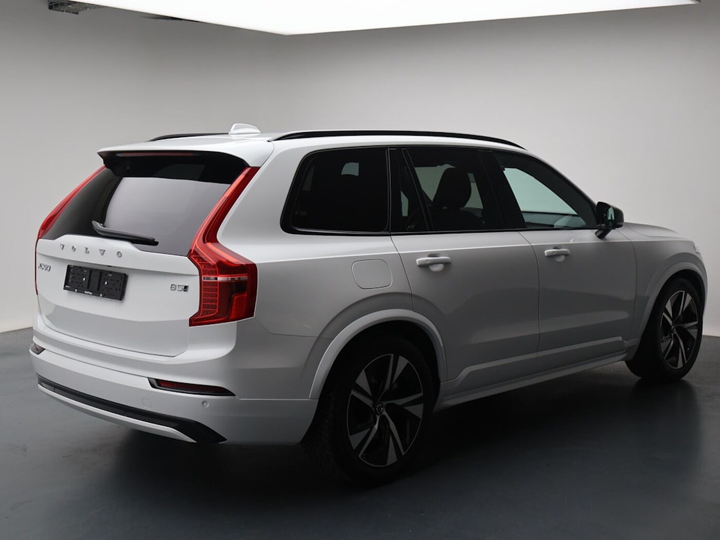 Volvo  2.0 B5 MH R-Design 7P. AWD