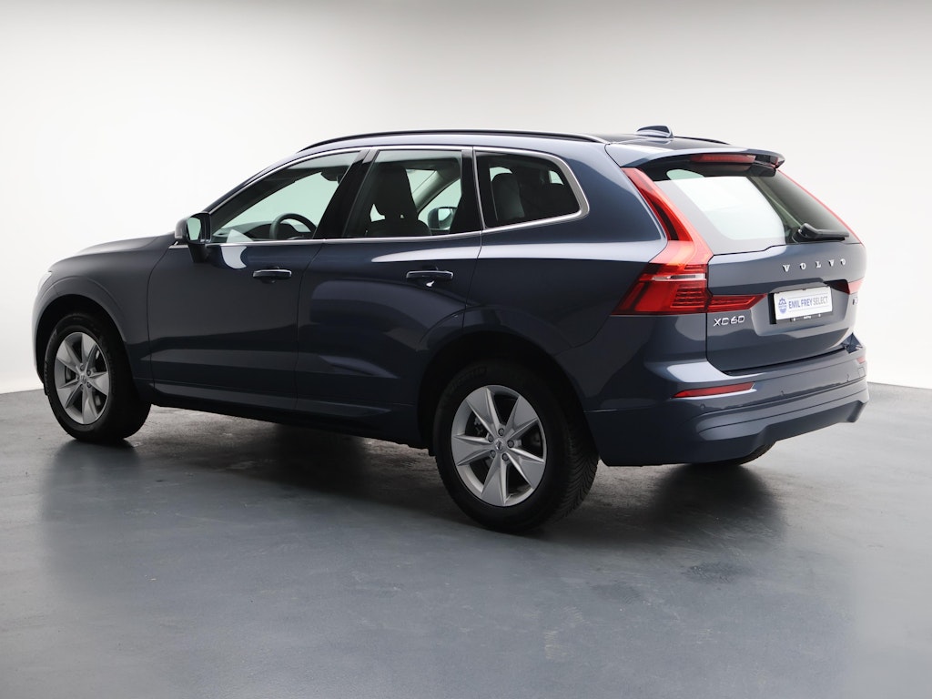 Volvo  2.0 B4 MH Core AWD