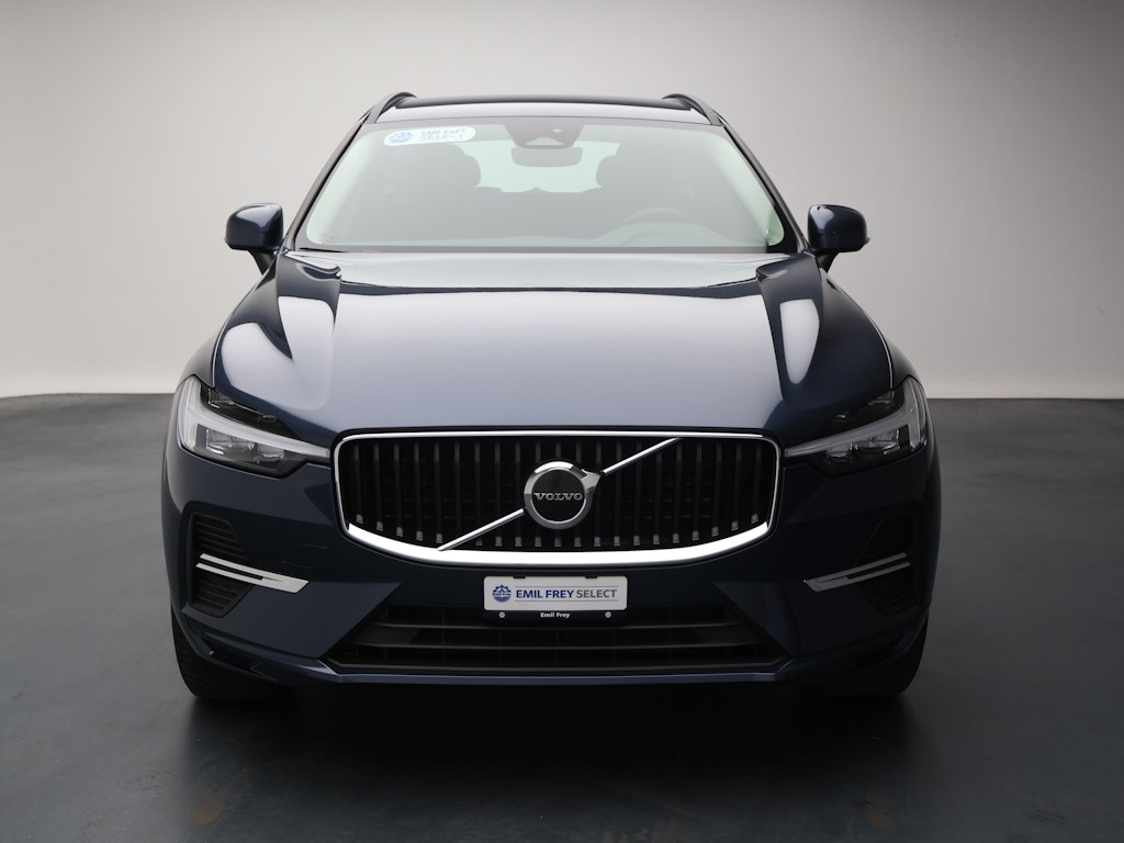 Volvo  2.0 B4 MH Core AWD